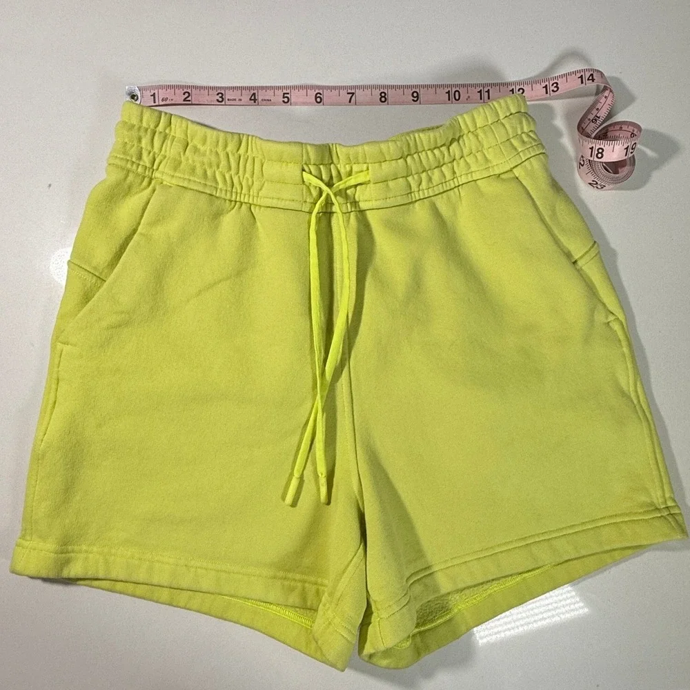 Lululemon Scuba High-Rise Short 3